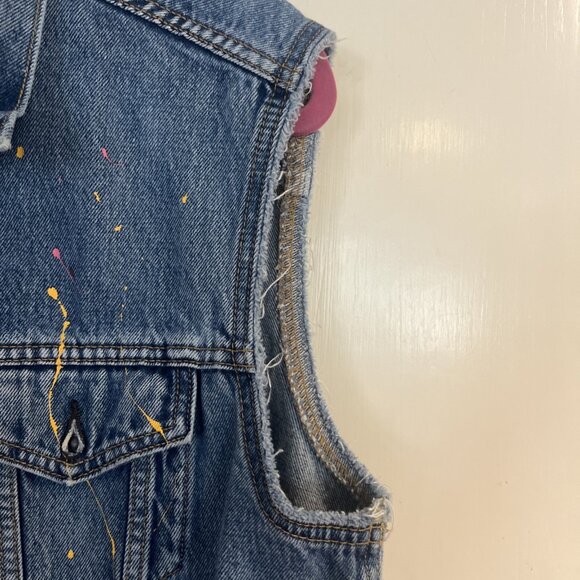 MEN'S SIZE Large LEVI'S THE TRUCKER JEAN VEST IN WZAP PAINT SPLATTER DENIM - Picture 5 of 11